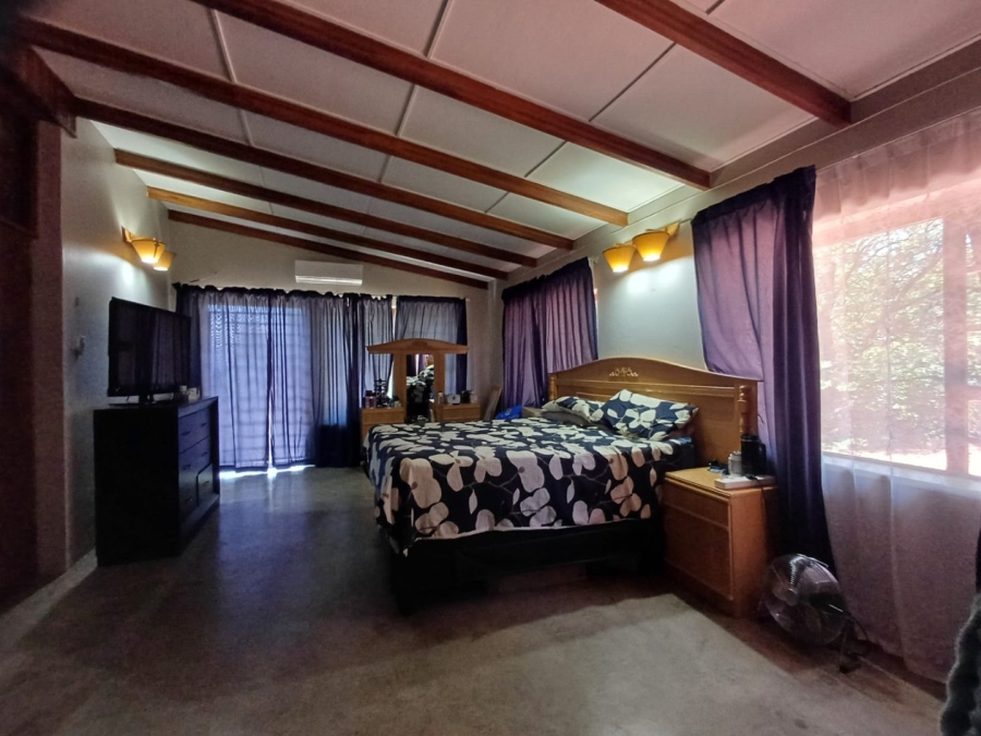 4 Bedroom Property for Sale in Songloed North West